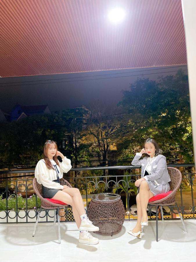 Lena Homestay & Villa ドンホイ エクステリア 写真